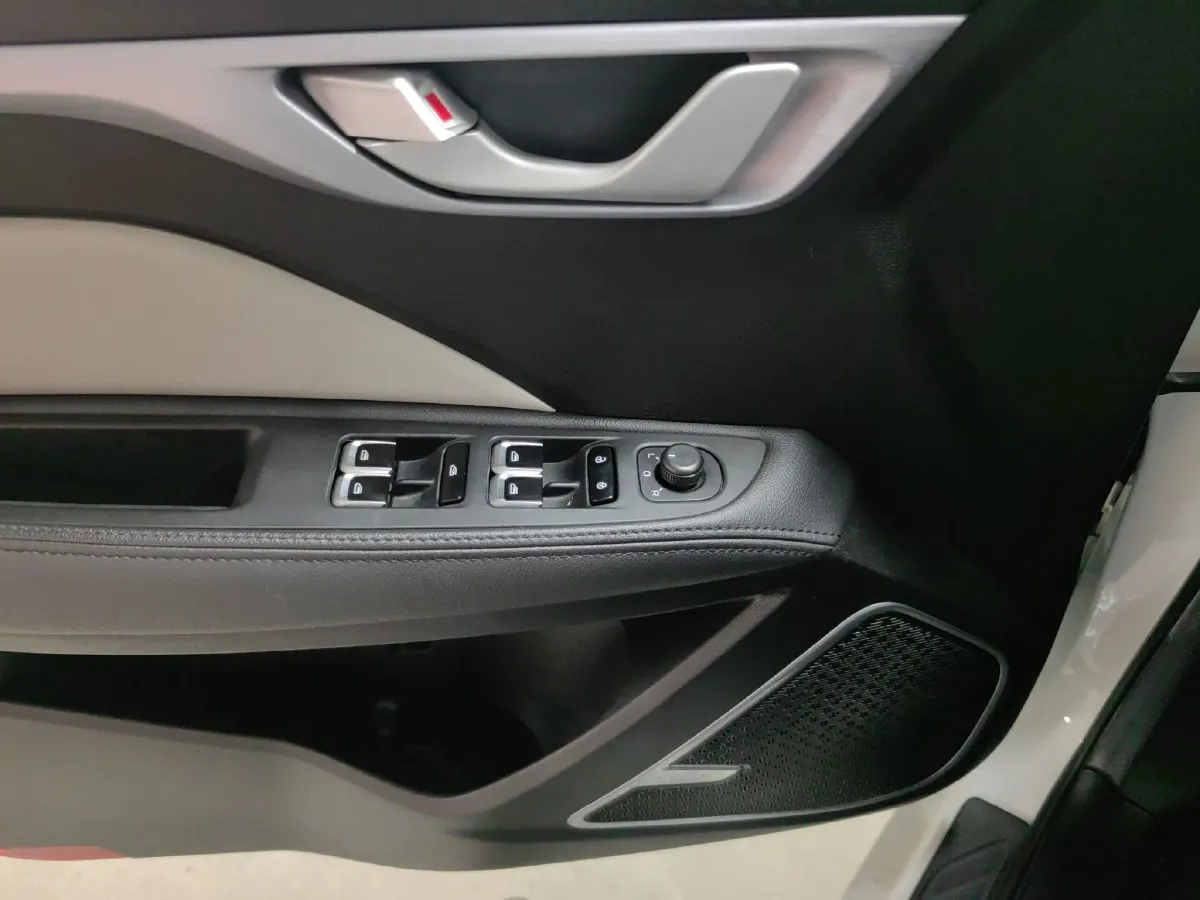 2020 Geely Vision 1.5L 109HP L4 CVT,autocango,china used car exporter,china ev exporter,chinese used car exporter,chinese used ev exporter