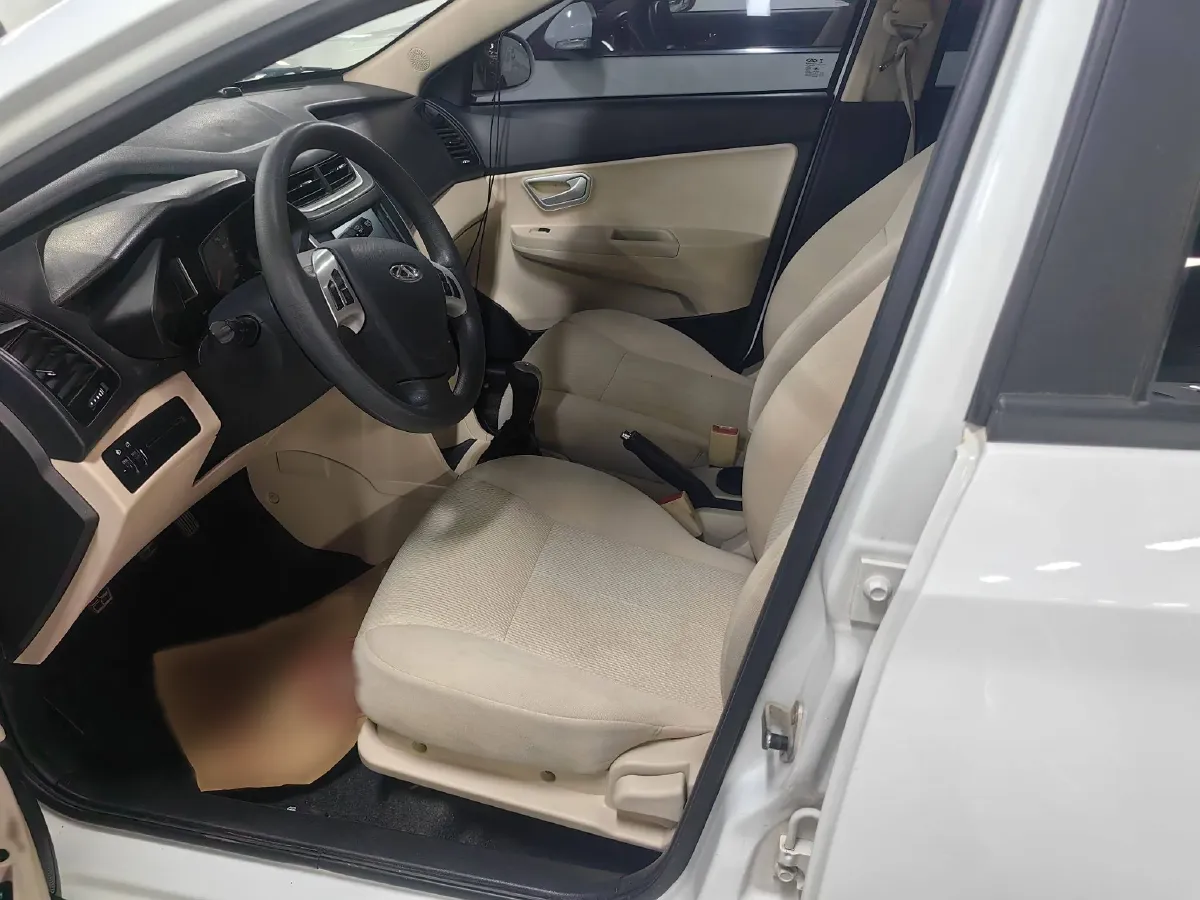 2015 Chery Fulwin 2 1.5L 109HP L4 5MT,autocango,china used car exporter,china ev exporter,chinese used car exporter,chinese used ev exporter