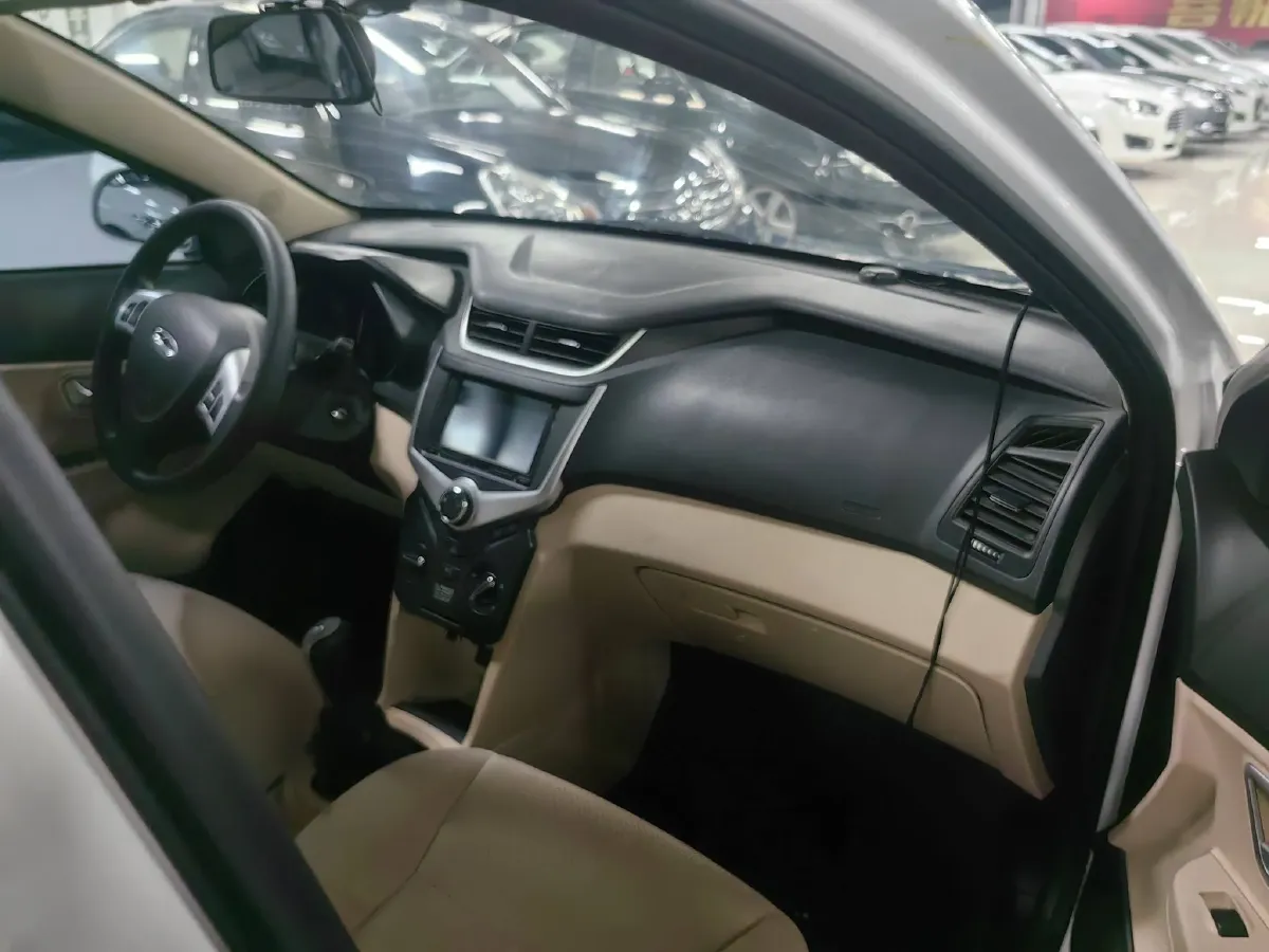 2015 Chery Fulwin 2 1.5L 109HP L4 5MT,autocango,china used car exporter,china ev exporter,chinese used car exporter,chinese used ev exporter