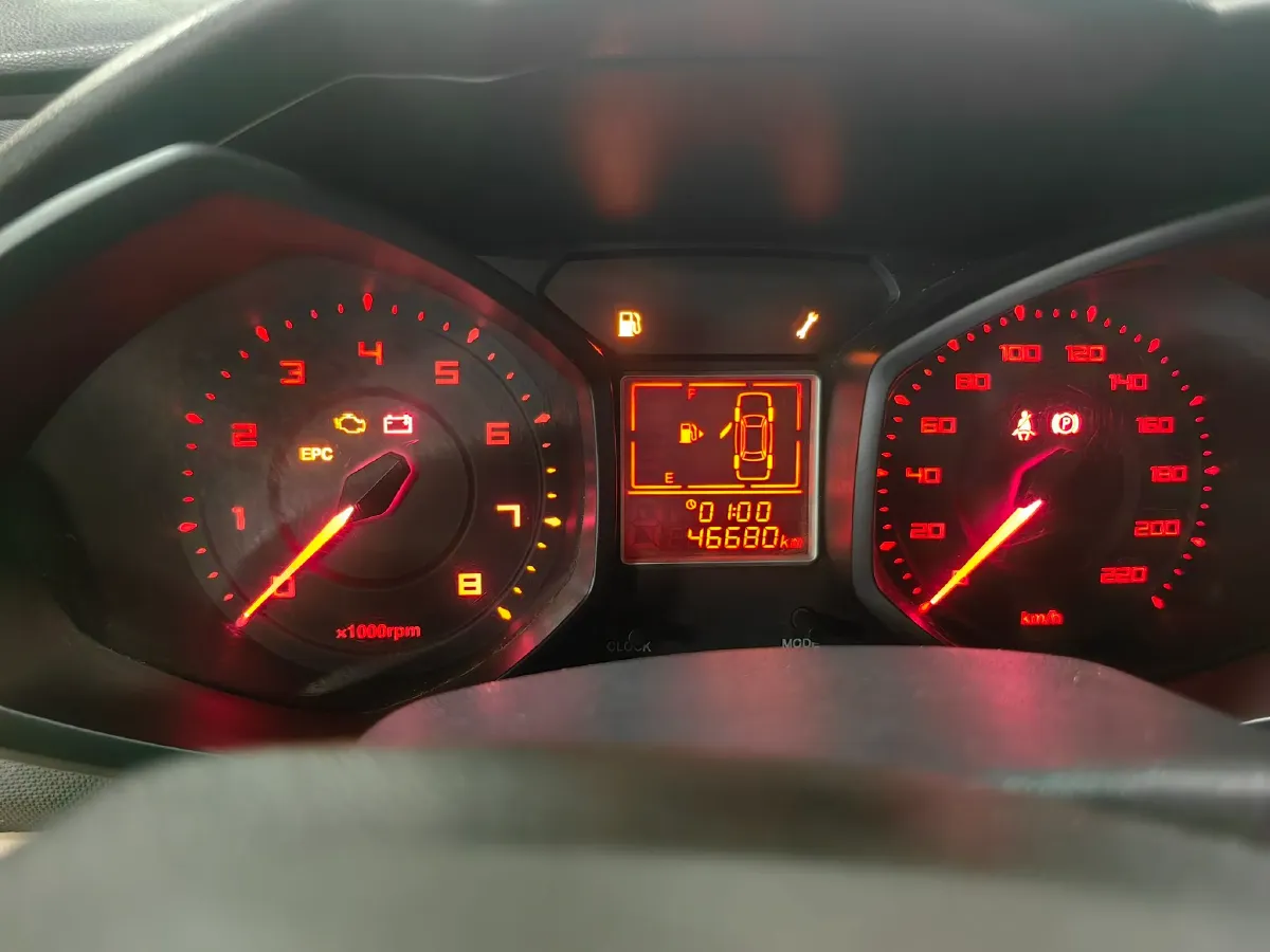 2015 Chery Fulwin 2 1.5L 109HP L4 5MT,autocango,china used car exporter,china ev exporter,chinese used car exporter,chinese used ev exporter