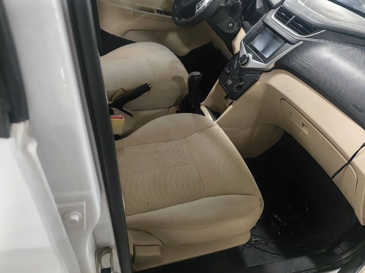 2015 Chery Fulwin 2 1.5L 109HP L4 5MT,autocango,china used car exporter,china ev exporter,chinese used car exporter,chinese used ev exporter