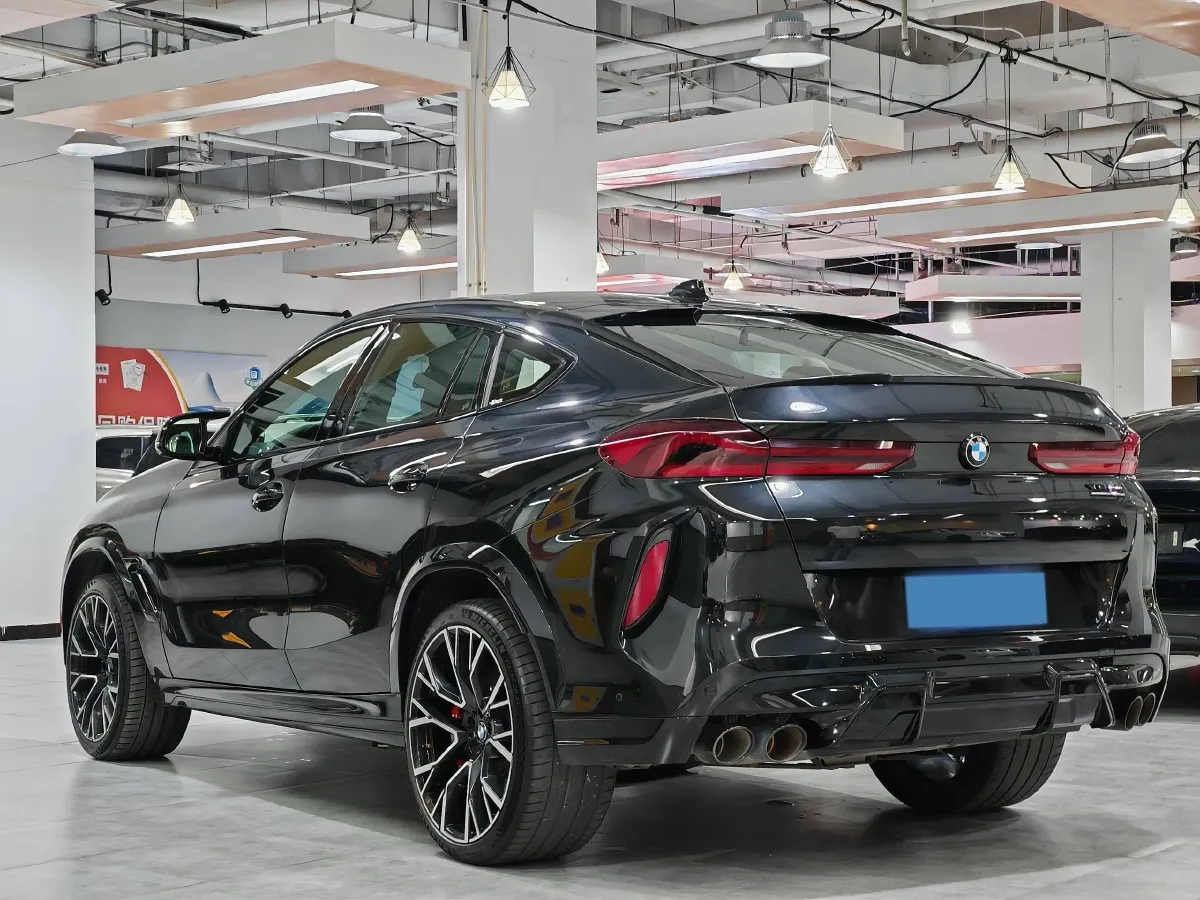 2022 BMW X6 M 4.4T 600HP V8 8AT,autocango,china used car exporter,china ev exporter,chinese used car exporter,chinese used ev exporter