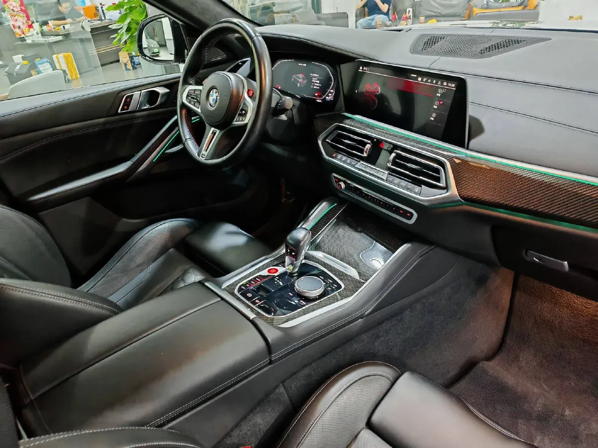 2022 BMW X6 M 4.4T 600HP V8 8AT,autocango,china used car exporter,china ev exporter,chinese used car exporter,chinese used ev exporter