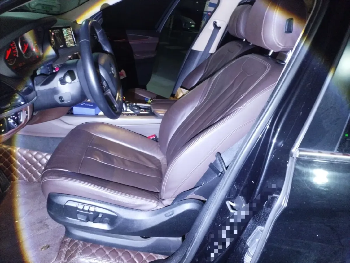 2014 BMW X5 3.0T 306HP L6 8AT,autocango,china used car exporter,china ev exporter,chinese used car exporter,chinese used ev exporter