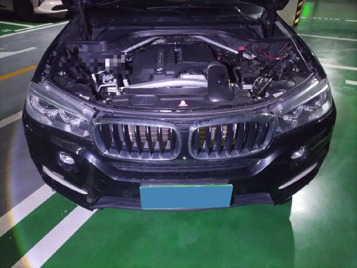 2014 BMW X5 3.0T 306HP L6 8AT,autocango,china used car exporter,china ev exporter,chinese used car exporter,chinese used ev exporter