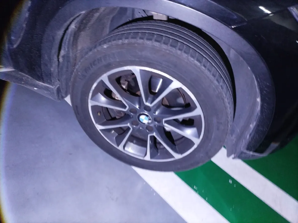 2014 BMW X5 3.0T 306HP L6 8AT,autocango,china used car exporter,china ev exporter,chinese used car exporter,chinese used ev exporter