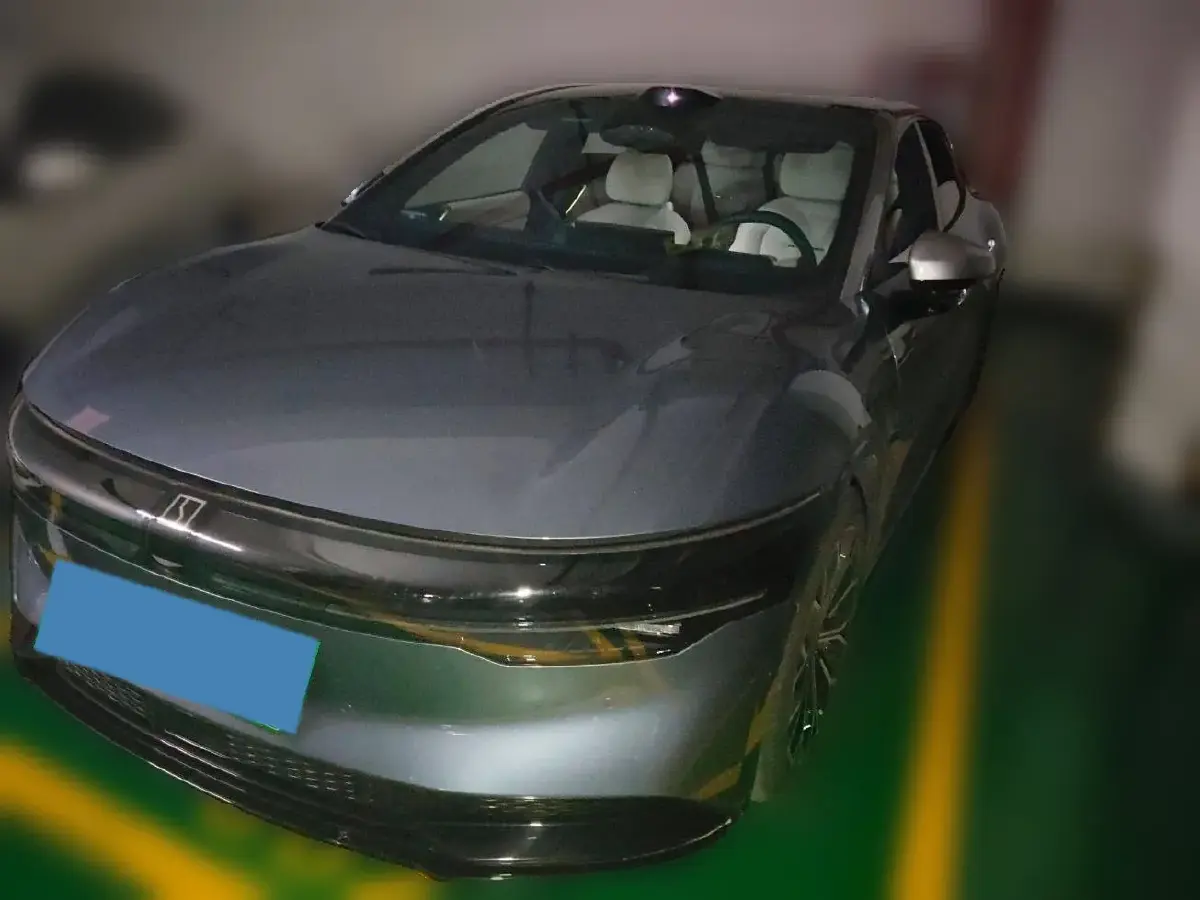 2025 Zeekr 007 BEV 75KWH