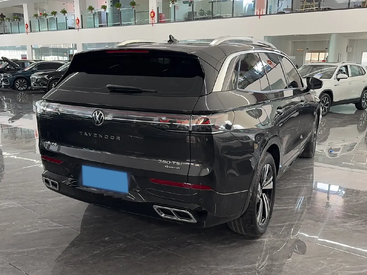 2023 Volkswagen Tavendor 2.0T 220HP L4 7DCT,autocango,china used car exporter,china ev exporter,chinese used car exporter,chinese used ev exporter
