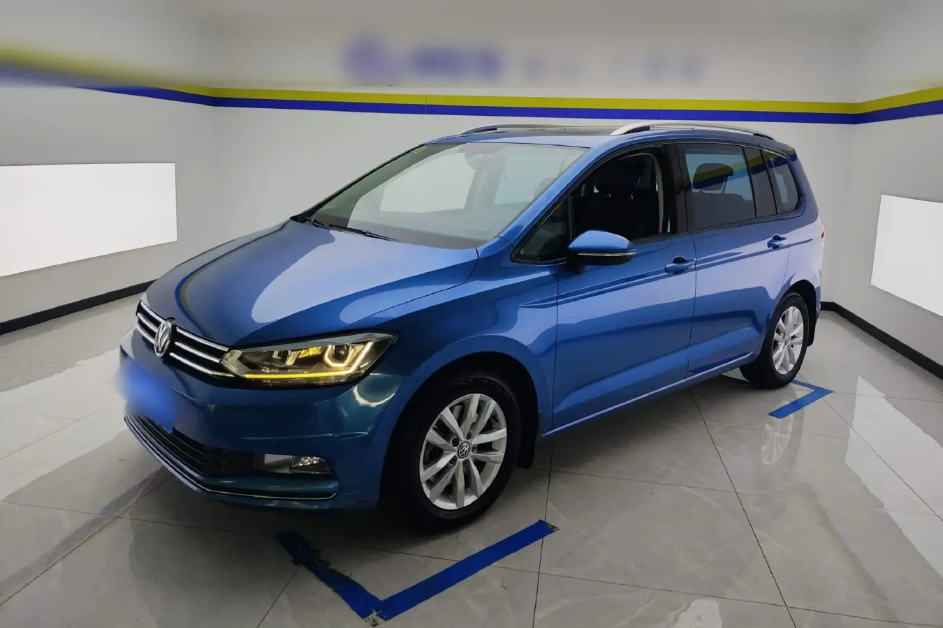 2016 Volkswagen Touran 1.4T 150HP L4 7DCT