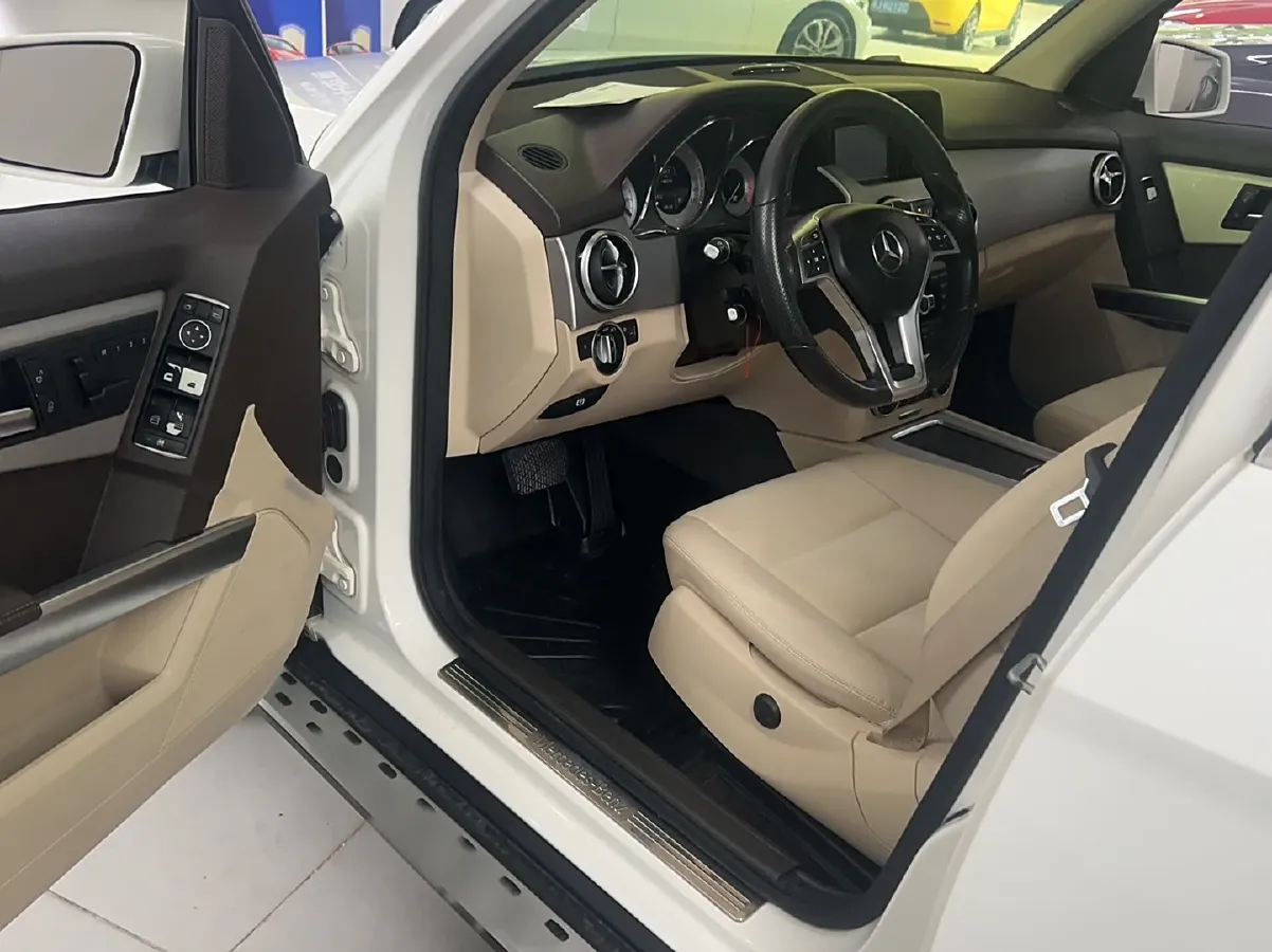 2015 Mercedes-Benz GLK Class 2.0T 211HP L4 7AT,autocango,china used car exporter,china ev exporter,chinese used car exporter,chinese used ev exporter