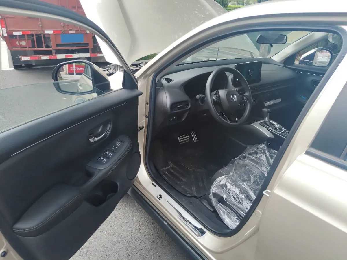 2023 Honda HR-V 1.5T 182HP L4 CVT,autocango,china used car exporter,china ev exporter,chinese used car exporter,chinese used ev exporter