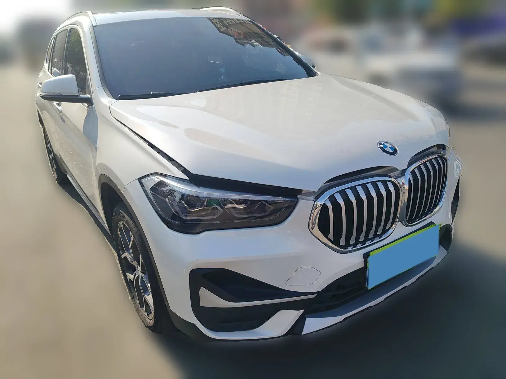 2020 BMW X1 thumbnail 3