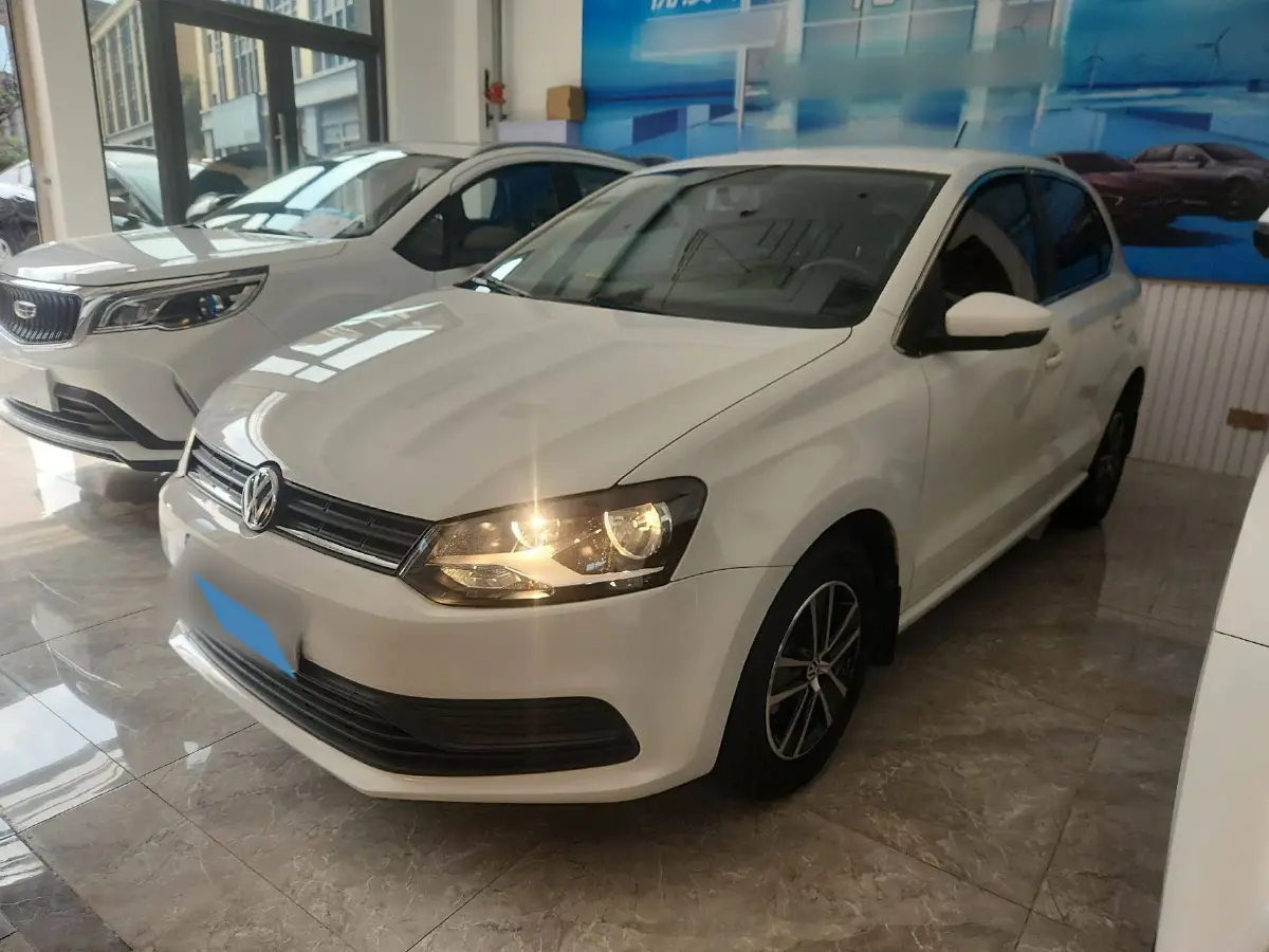 2018 Volkswagen Polo 1.5L 110HP L4 6AT