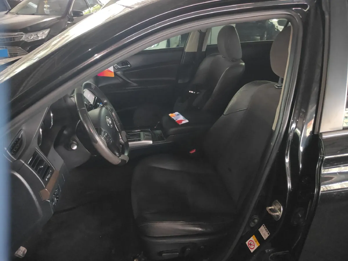 2013 Toyota Reiz 2.5L 193HP V6 6AT,autocango,china used car exporter,china ev exporter,chinese used car exporter,chinese used ev exporter