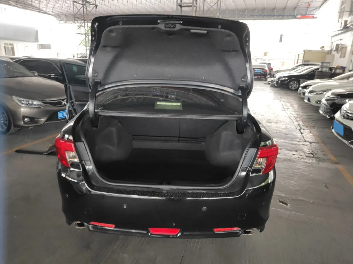 2013 Toyota Reiz 2.5L 193HP V6 6AT,autocango,china used car exporter,china ev exporter,chinese used car exporter,chinese used ev exporter