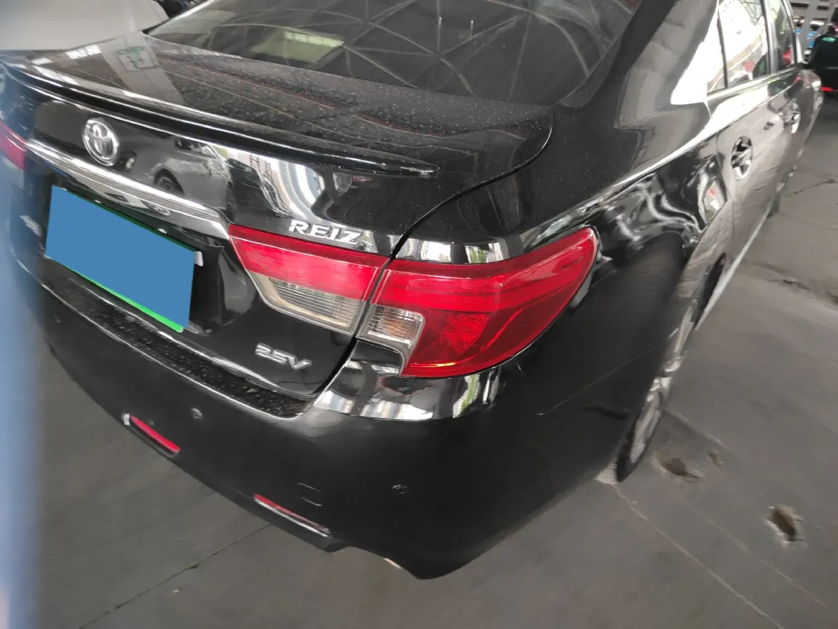 2013 Toyota Reiz 2.5L 193HP V6 6AT,autocango,china used car exporter,china ev exporter,chinese used car exporter,chinese used ev exporter
