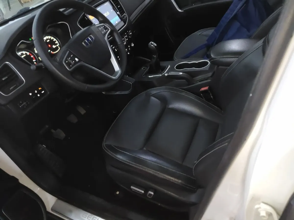 2016 Geely Vision X6 1.8L 133HP L4 5MT,autocango,china used car exporter,china ev exporter,chinese used car exporter,chinese used ev exporter