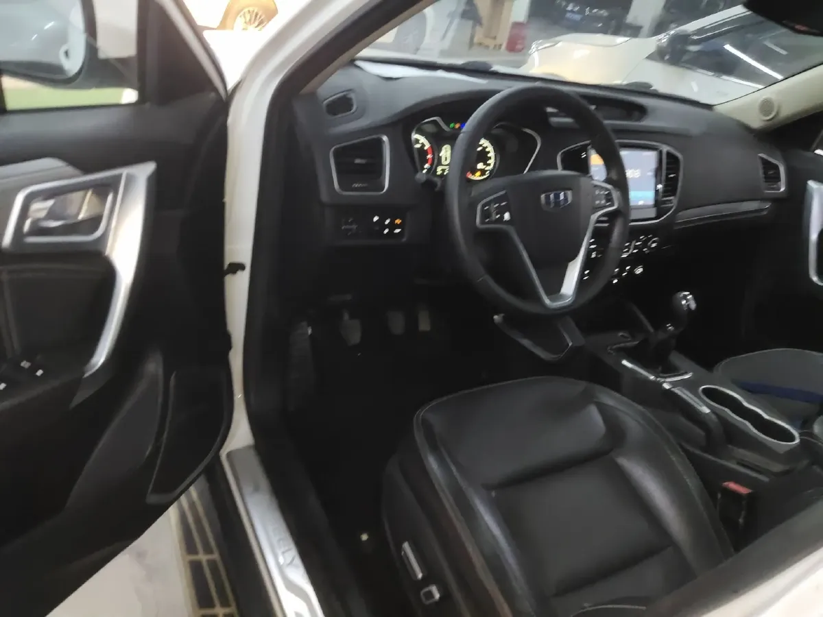 2016 Geely Vision X6 1.8L 133HP L4 5MT,autocango,china used car exporter,china ev exporter,chinese used car exporter,chinese used ev exporter