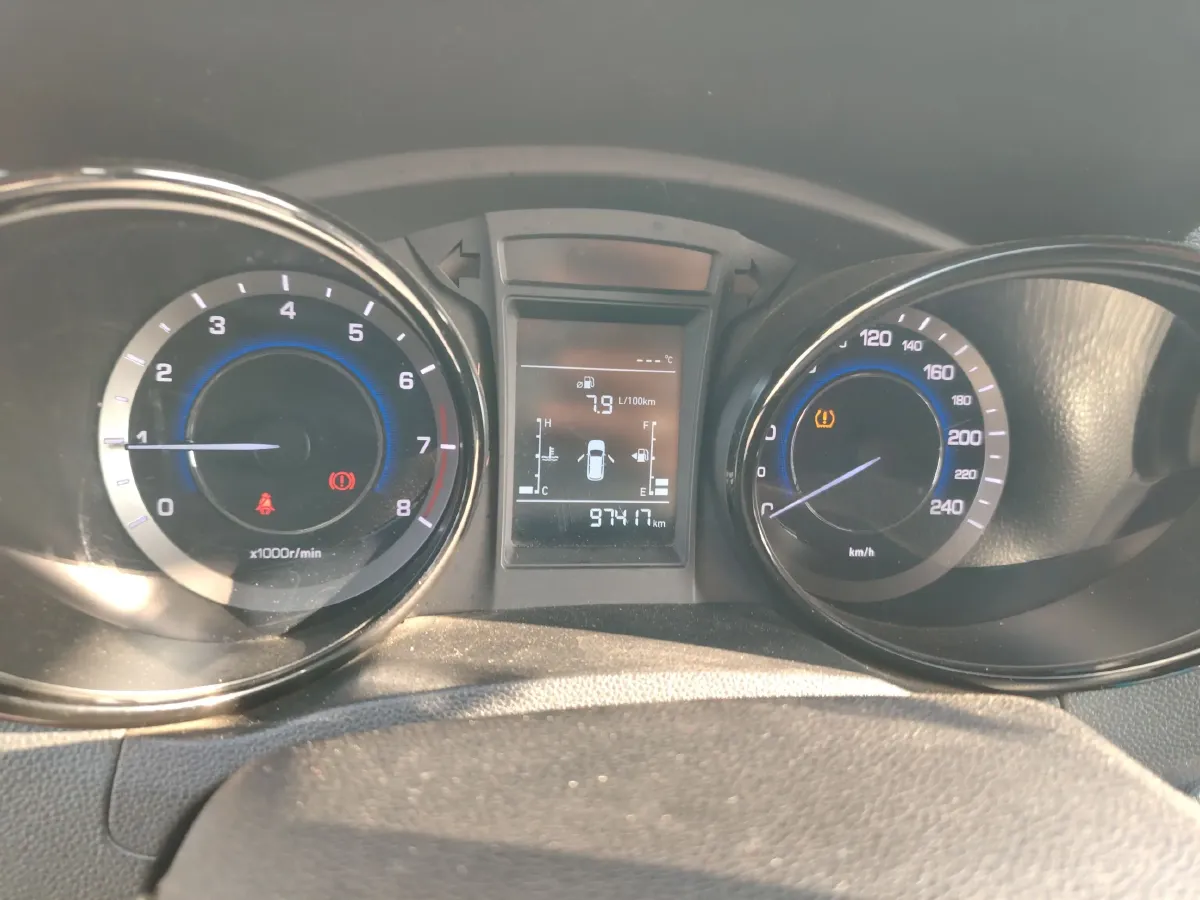 2016 ChangAn CS15 1.5L 107HP L4 5MT,autocango,china used car exporter,china ev exporter,chinese used car exporter,chinese used ev exporter