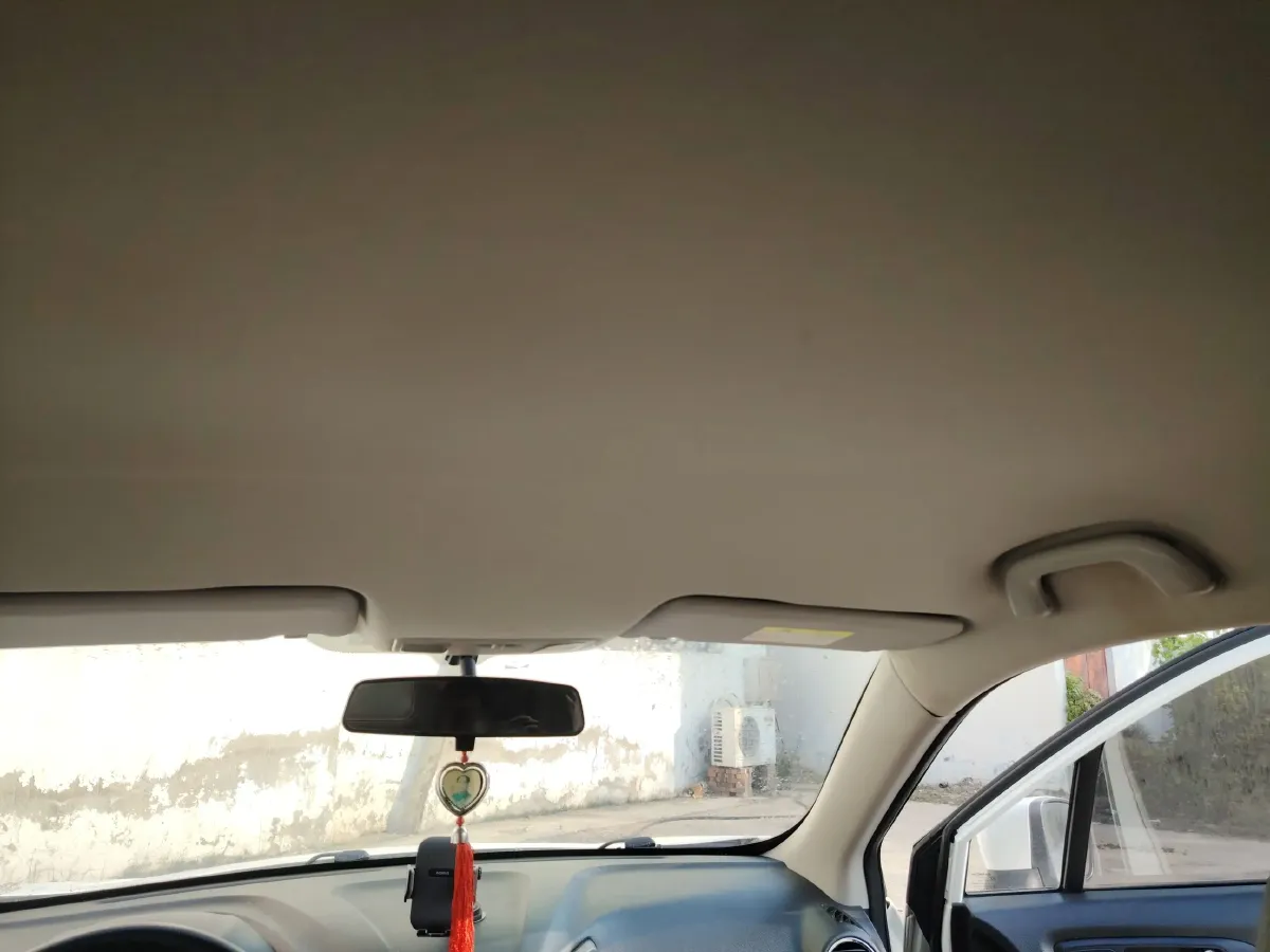 2016 ChangAn CS15 1.5L 107HP L4 5MT,autocango,china used car exporter,china ev exporter,chinese used car exporter,chinese used ev exporter