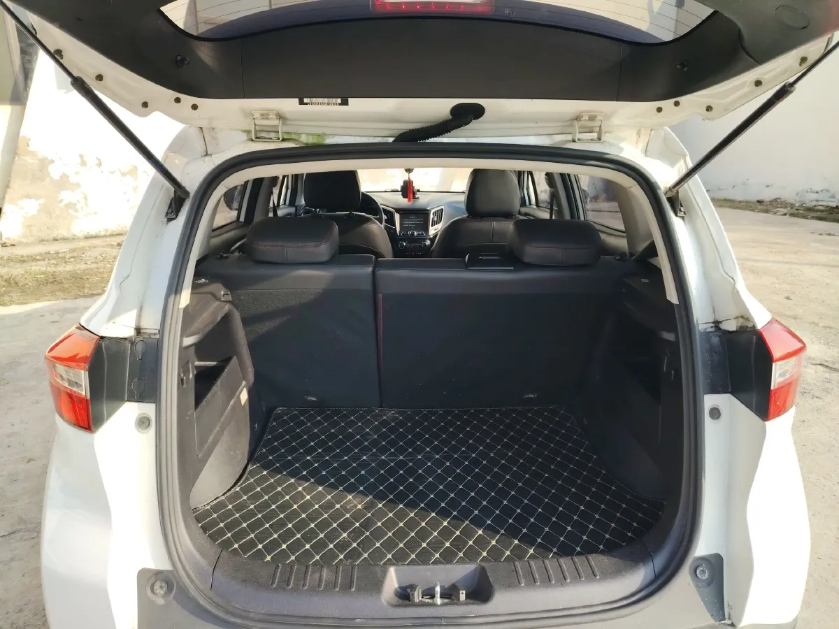 2016 ChangAn CS15 1.5L 107HP L4 5MT,autocango,china used car exporter,china ev exporter,chinese used car exporter,chinese used ev exporter