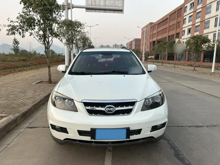 2013 BYD S6 2.4L 160HP L4 4AT,autocango,china used car exporter,china ev exporter,chinese used car exporter,chinese used ev exporter