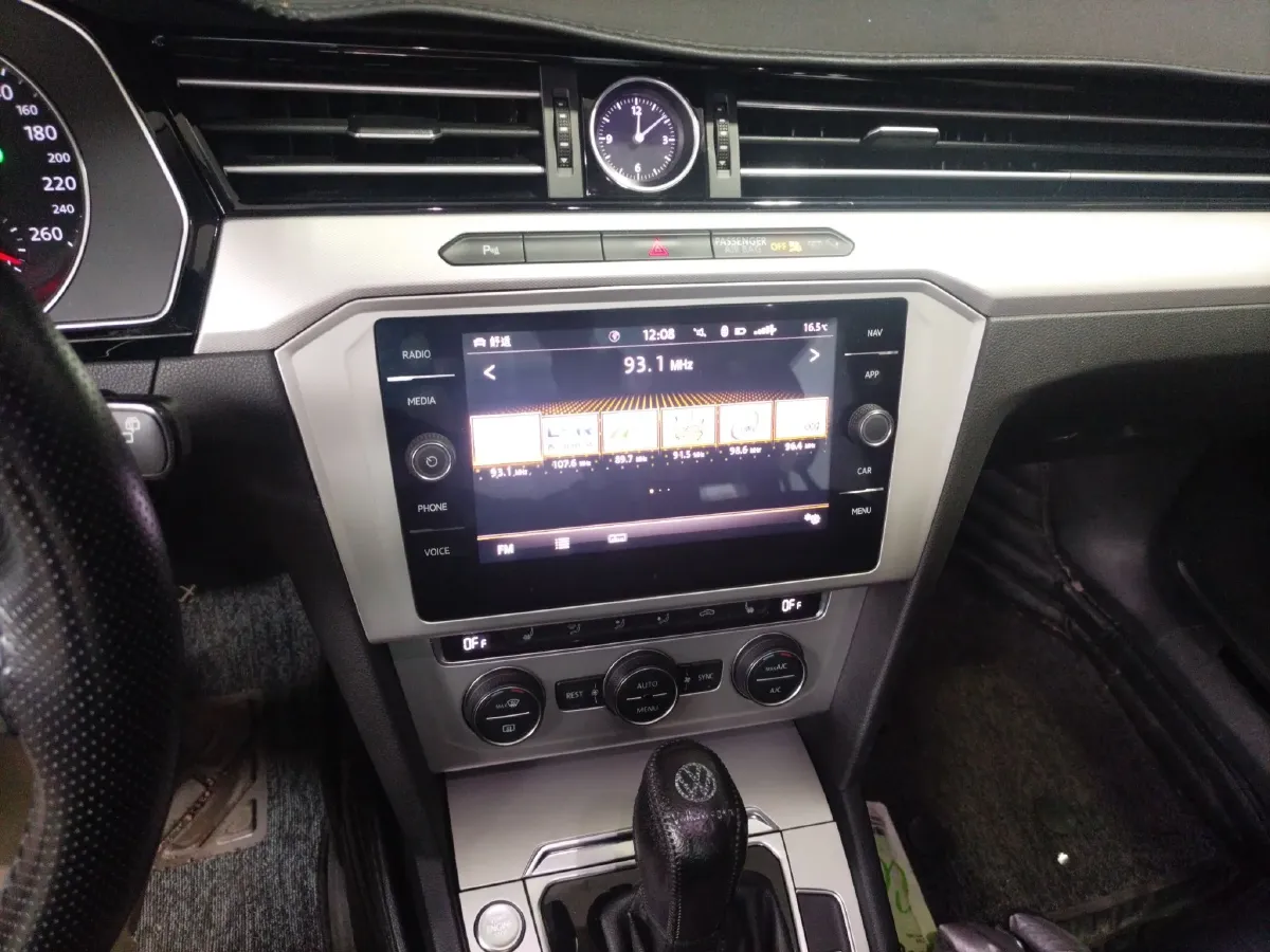 2018 Volkswagen Alltrack 2.0T 220HP L4 6DCT,autocango,china used car exporter,china ev exporter,chinese used car exporter,chinese used ev exporter