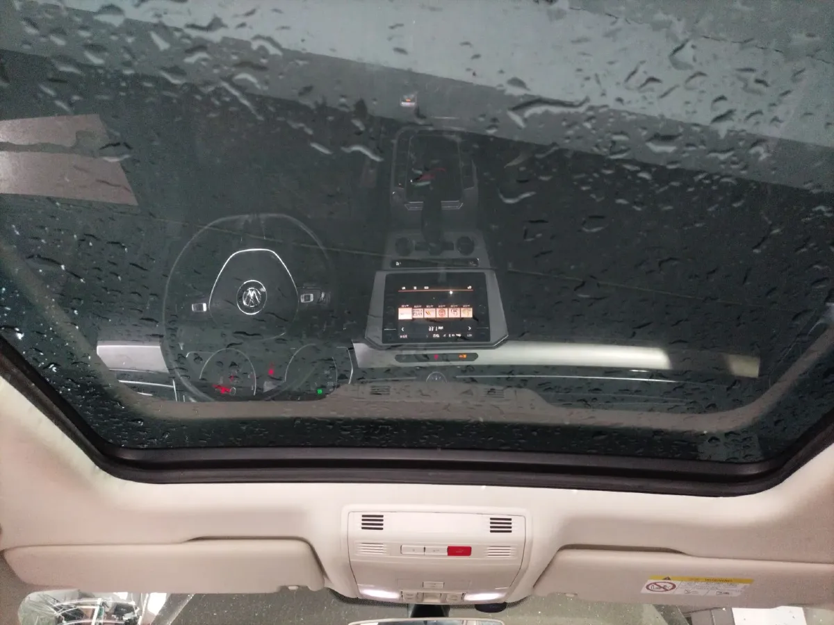 2018 Volkswagen Alltrack 2.0T 220HP L4 6DCT,autocango,china used car exporter,china ev exporter,chinese used car exporter,chinese used ev exporter