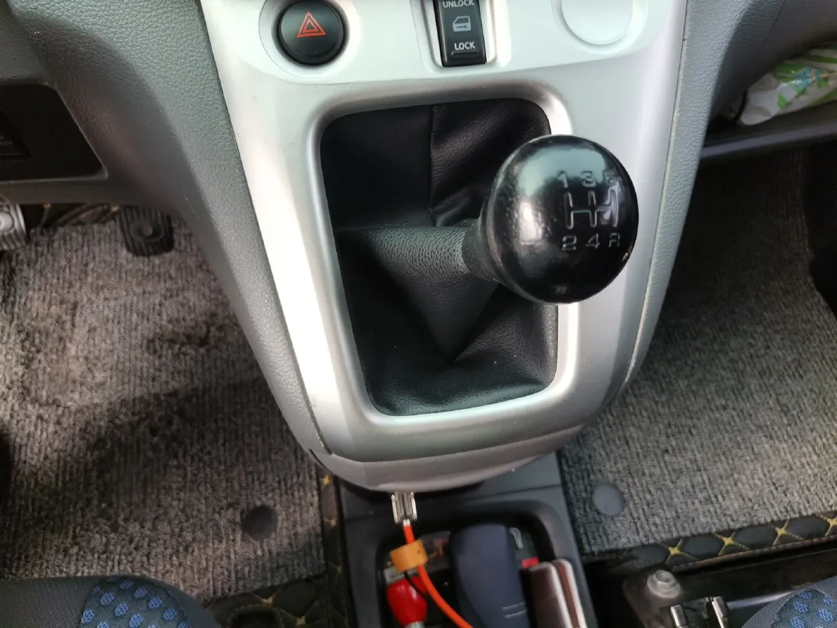 2013 Nissan NV200 1.6L 113HP L4 5MT,autocango,china used car exporter,china ev exporter,chinese used car exporter,chinese used ev exporter