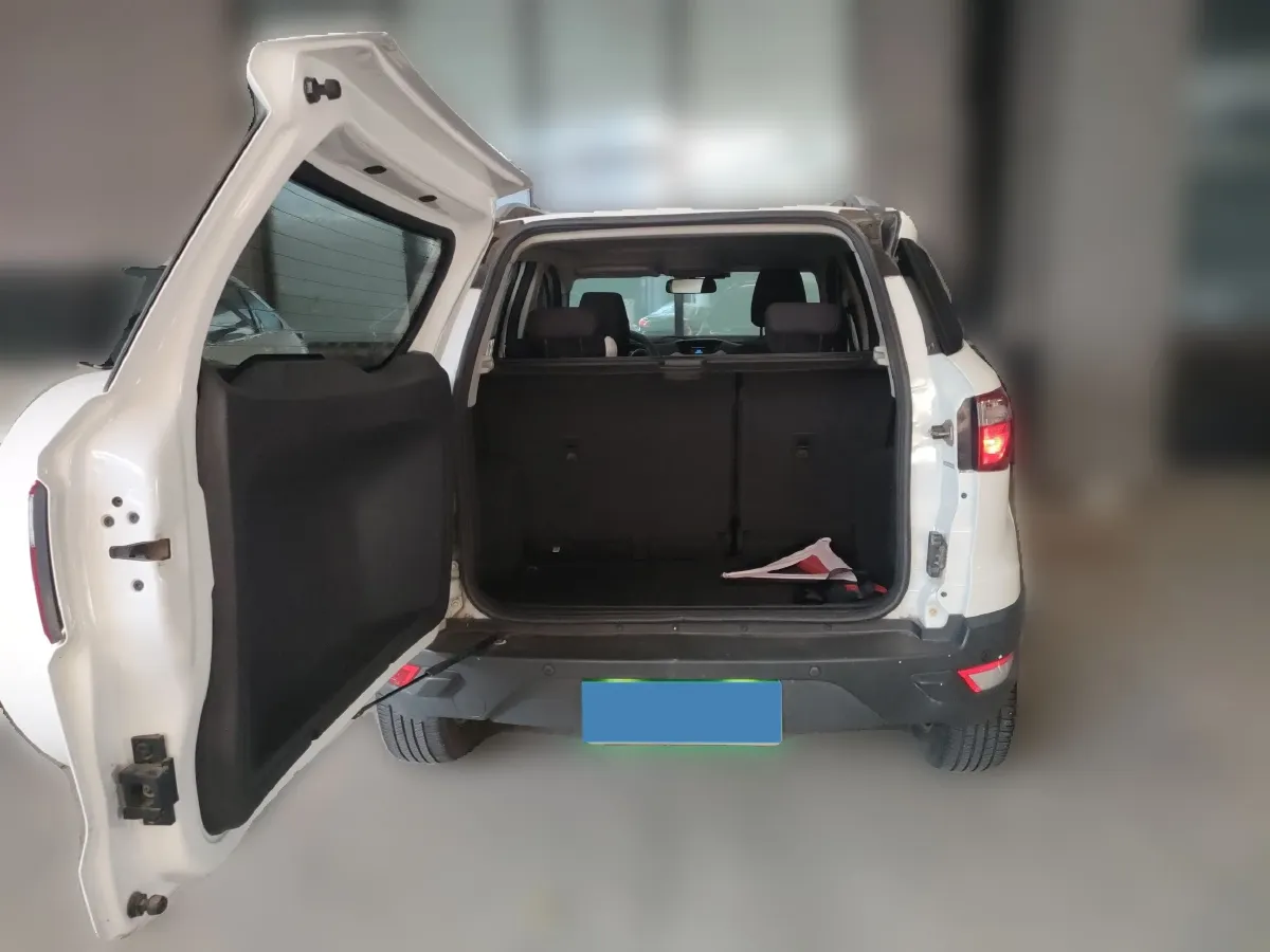 2013 Ford EcoSport 1.5L 110HP L4 5MT,autocango,china used car exporter,china ev exporter,chinese used car exporter,chinese used ev exporter