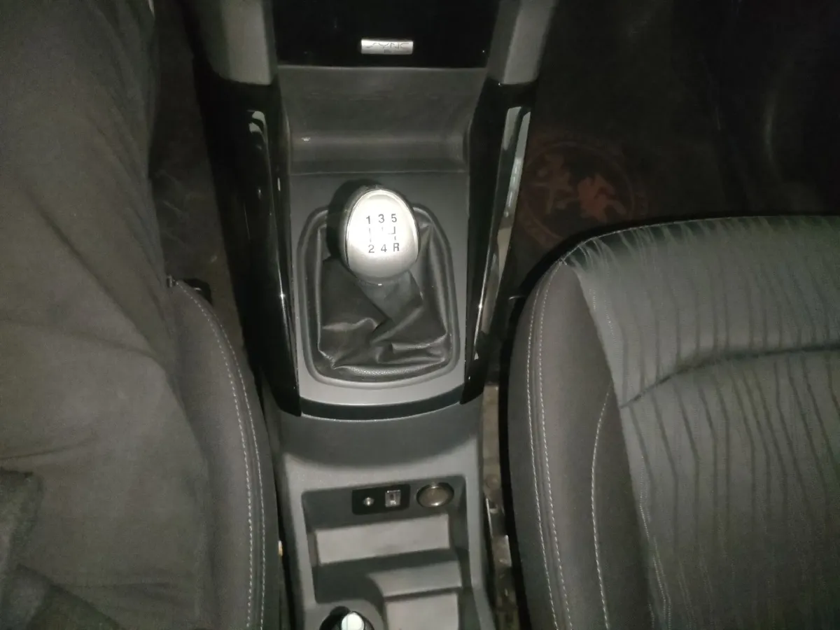 2013 Ford EcoSport 1.5L 110HP L4 5MT,autocango,china used car exporter,china ev exporter,chinese used car exporter,chinese used ev exporter