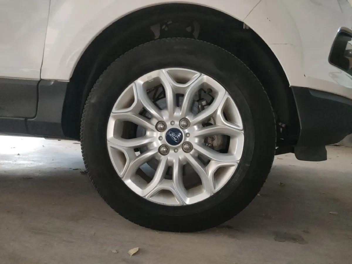 2013 Ford EcoSport 1.5L 110HP L4 5MT,autocango,china used car exporter,china ev exporter,chinese used car exporter,chinese used ev exporter