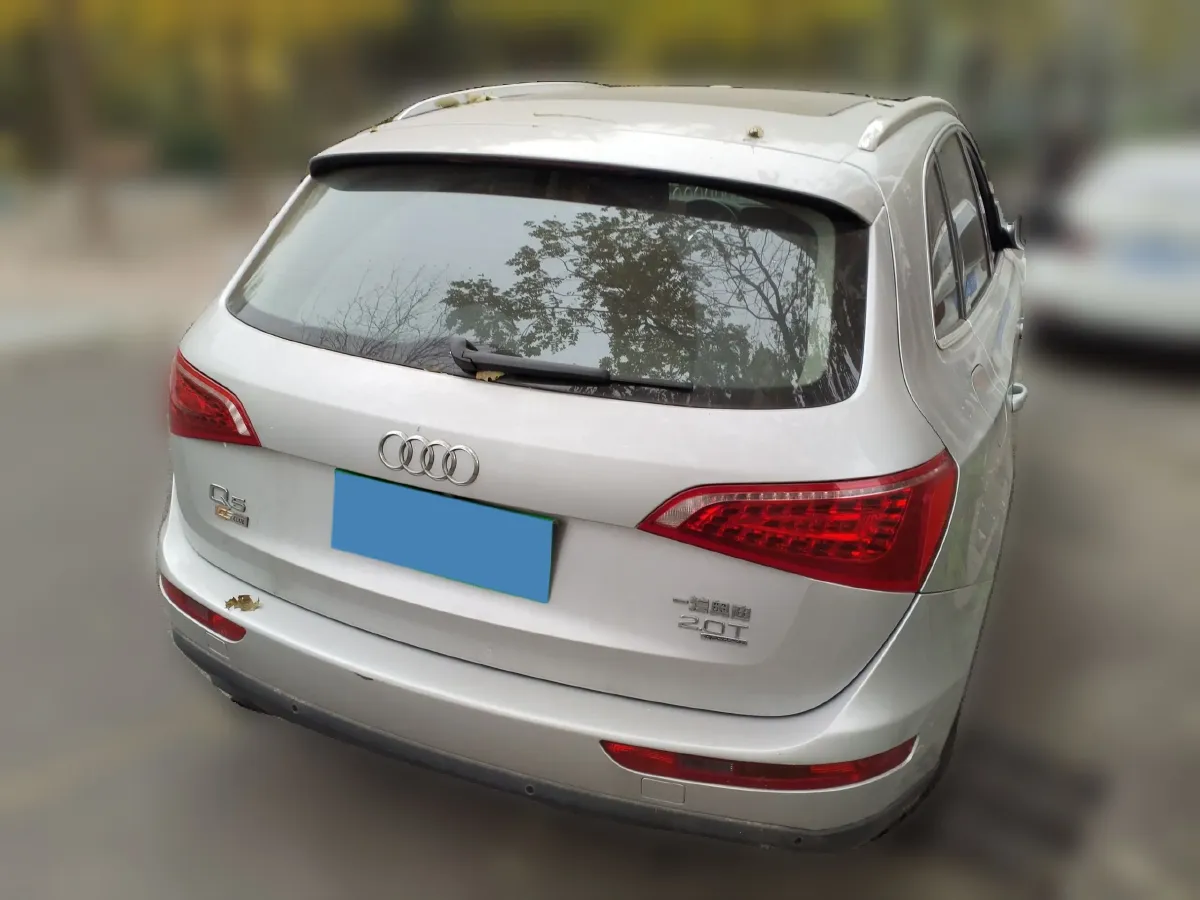 2010 Audi Q5 2.0T 211HP L4 7DCT,autocango,china used car exporter,china ev exporter,chinese used car exporter,chinese used ev exporter