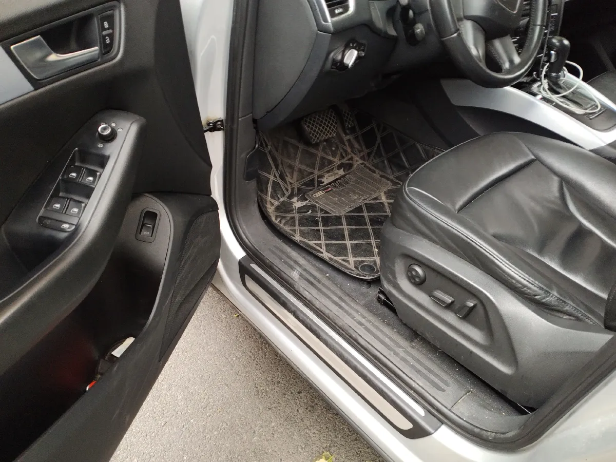 2010 Audi Q5 2.0T 211HP L4 7DCT,autocango,china used car exporter,china ev exporter,chinese used car exporter,chinese used ev exporter