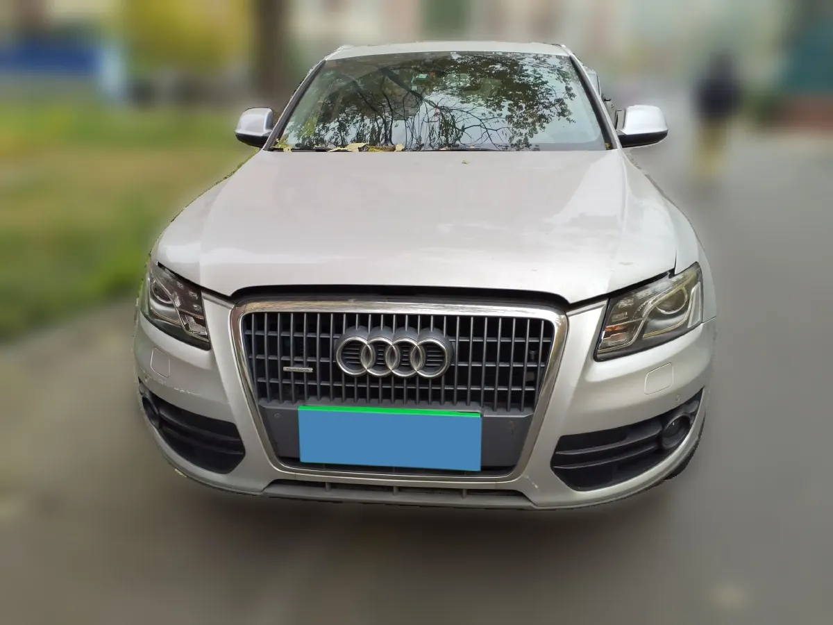 2010 Audi Q5 2.0T 211HP L4 7DCT,autocango,china used car exporter,china ev exporter,chinese used car exporter,chinese used ev exporter