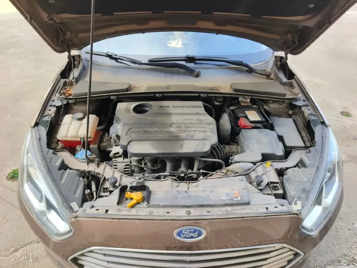 2017 Ford Escort 1.5L 113HP L4 6AT,autocango,china used car exporter,china ev exporter,chinese used car exporter,chinese used ev exporter