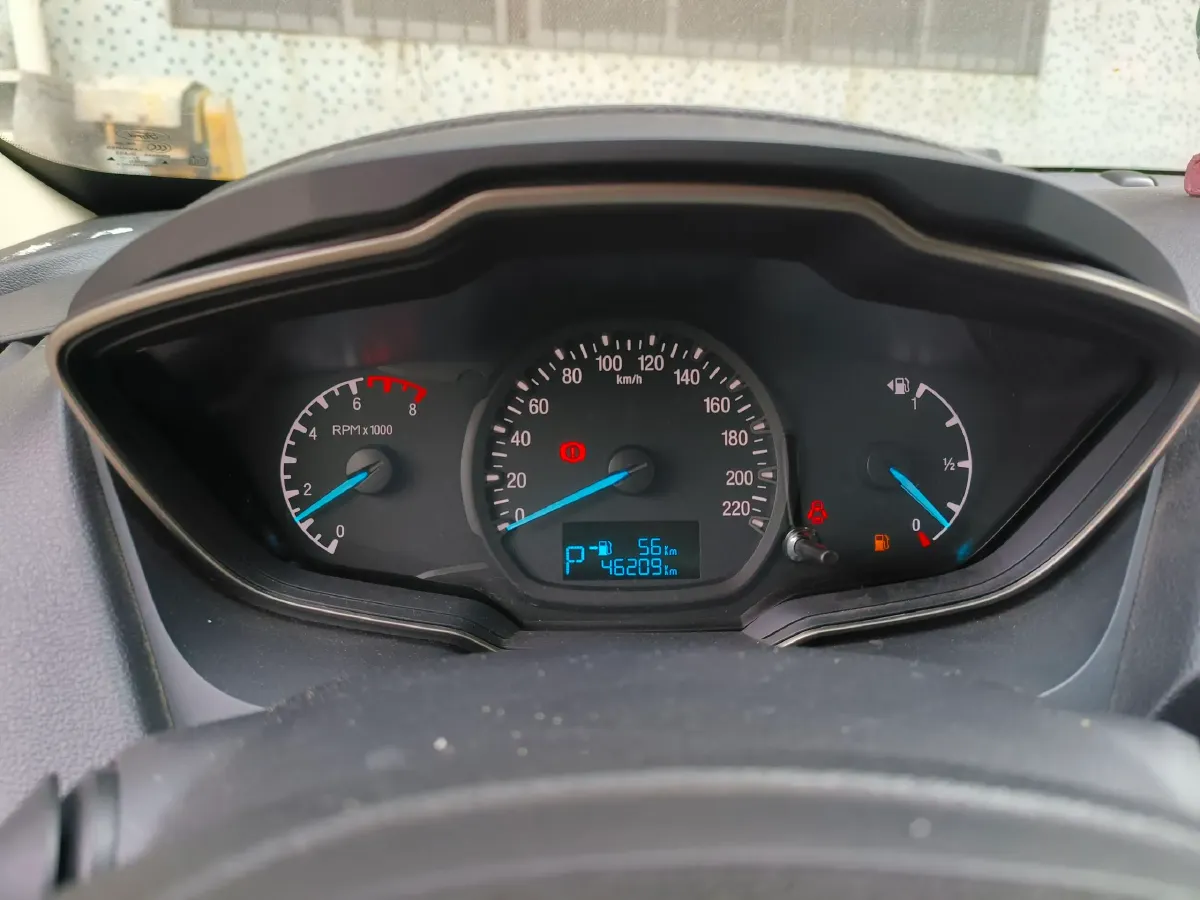 2017 Ford Escort 1.5L 113HP L4 6AT,autocango,china used car exporter,china ev exporter,chinese used car exporter,chinese used ev exporter