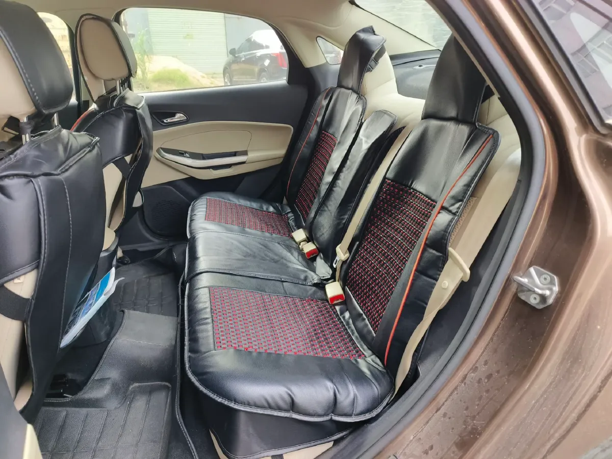 2017 Ford Escort 1.5L 113HP L4 6AT,autocango,china used car exporter,china ev exporter,chinese used car exporter,chinese used ev exporter