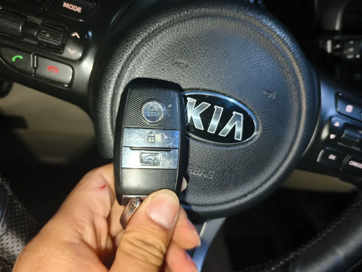 2015 Kia Sorento 2.2T 200HP L4 6AT,autocango,china used car exporter,china ev exporter,chinese used car exporter,chinese used ev exporter