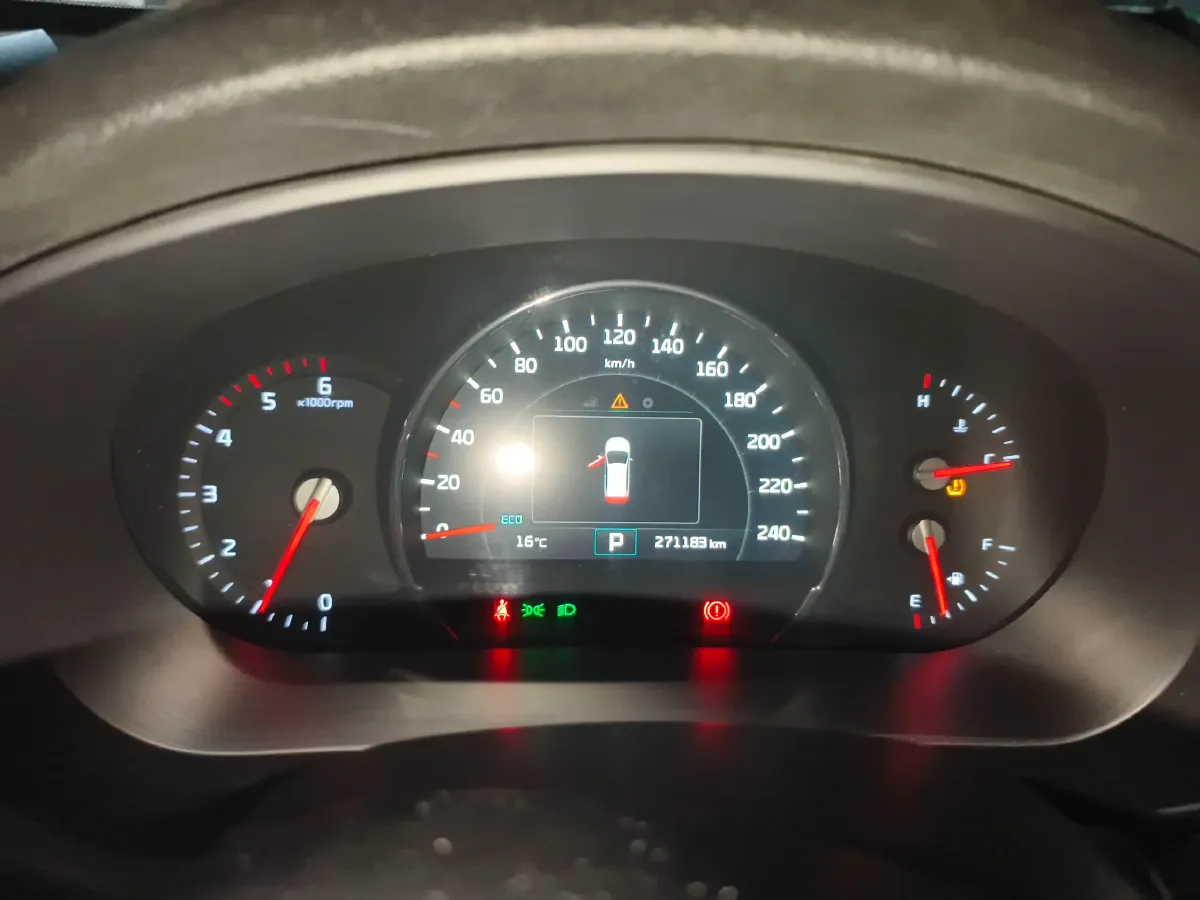 2015 Kia Sorento 2.2T 200HP L4 6AT,autocango,china used car exporter,china ev exporter,chinese used car exporter,chinese used ev exporter