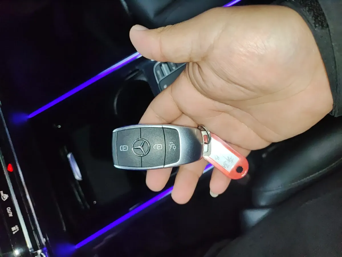 2022 Mercedes-Benz GLB Class 2.0T 190HP L4 8DCT,autocango,china used car exporter,china ev exporter,chinese used car exporter,chinese used ev exporter