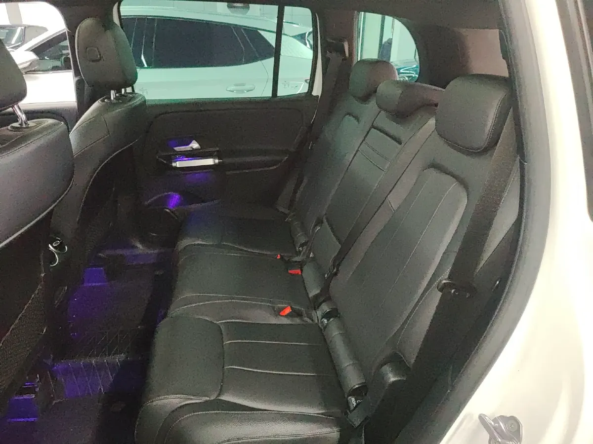 2022 Mercedes-Benz GLB Class 2.0T 190HP L4 8DCT,autocango,china used car exporter,china ev exporter,chinese used car exporter,chinese used ev exporter