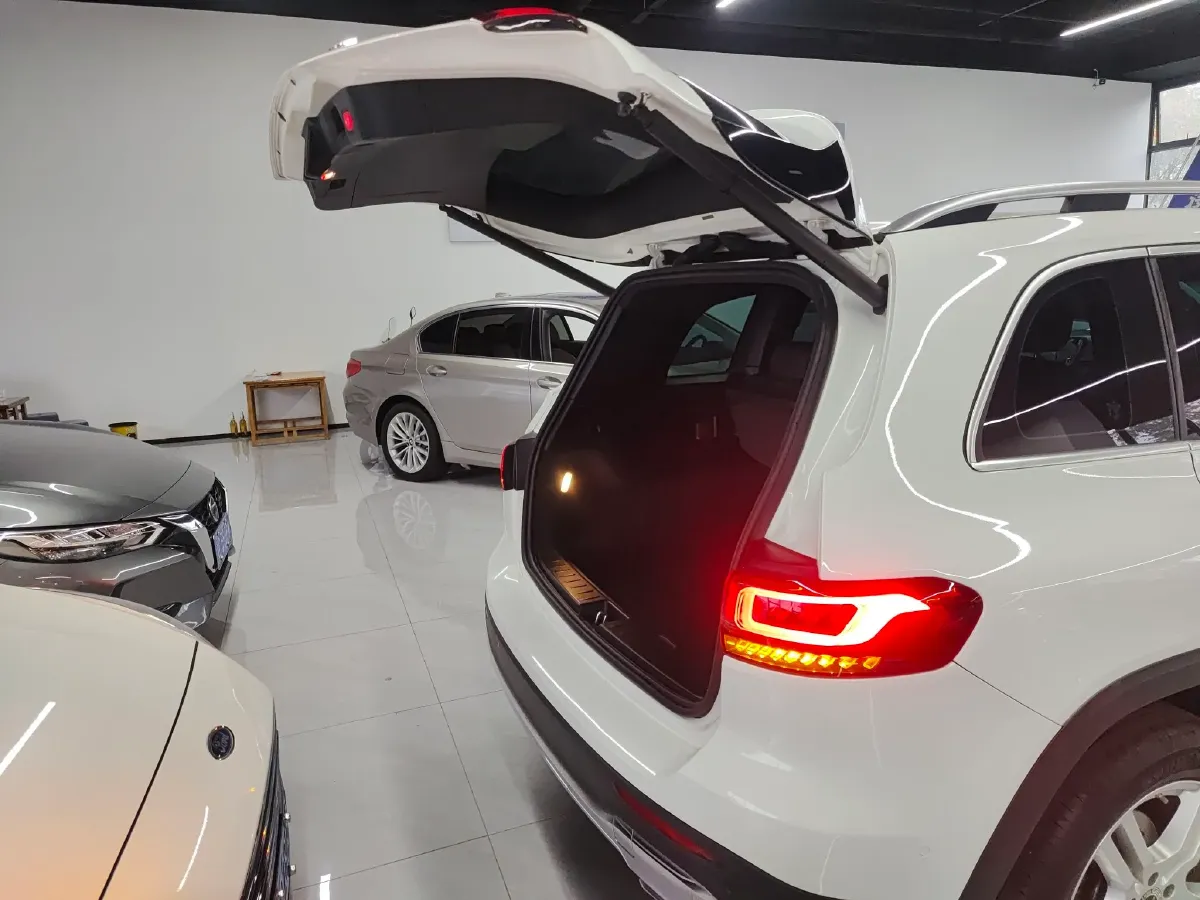 2022 Mercedes-Benz GLB Class 2.0T 190HP L4 8DCT,autocango,china used car exporter,china ev exporter,chinese used car exporter,chinese used ev exporter