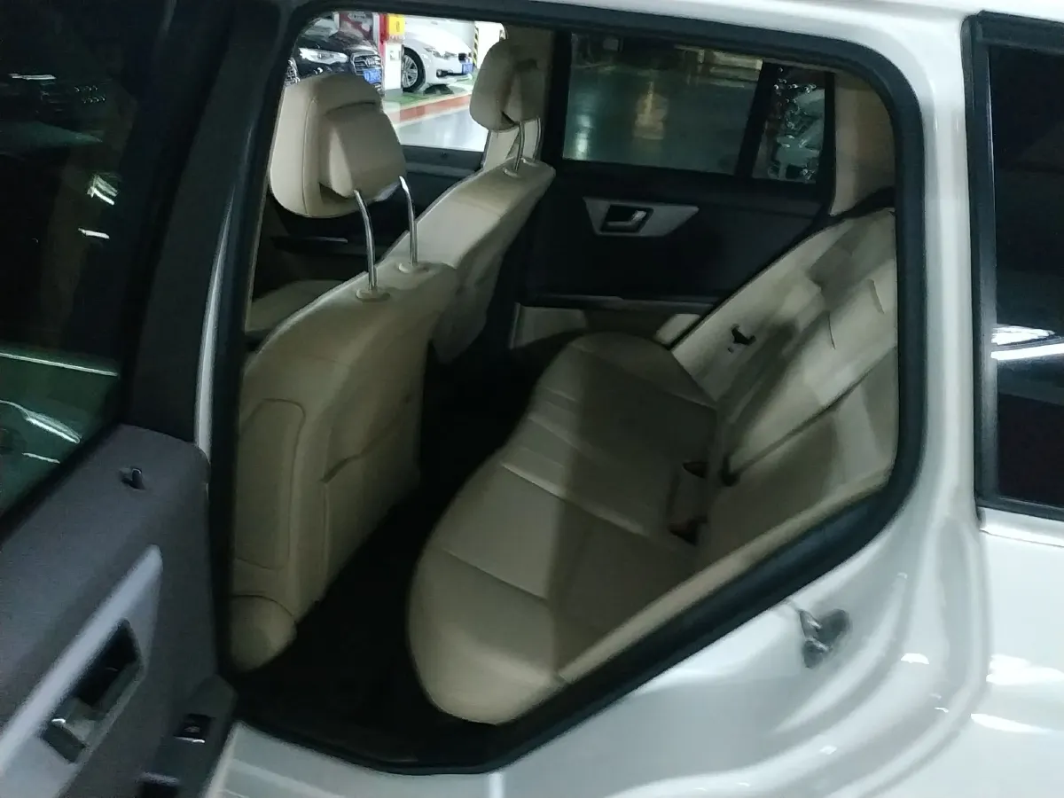 2013 Mercedes-Benz GLK Class 3.0L 245HP V6 7AT,autocango,china used car exporter,china ev exporter,chinese used car exporter,chinese used ev exporter