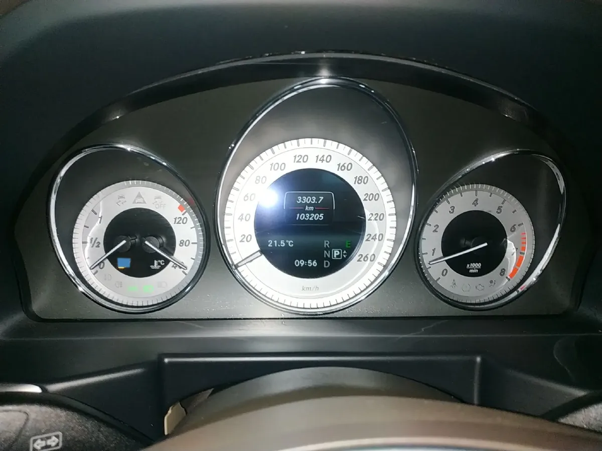 2013 Mercedes-Benz GLK Class 3.0L 245HP V6 7AT,autocango,china used car exporter,china ev exporter,chinese used car exporter,chinese used ev exporter