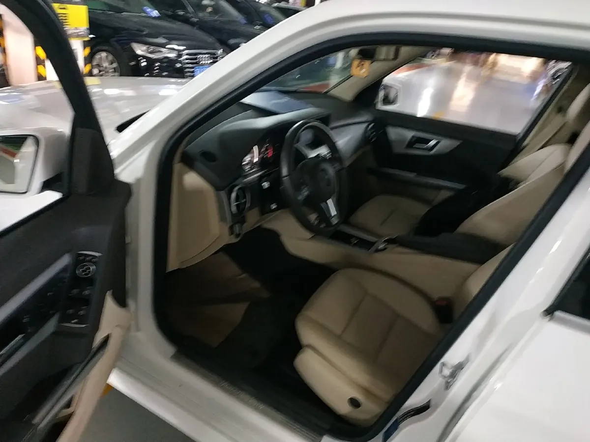 2013 Mercedes-Benz GLK Class 3.0L 245HP V6 7AT,autocango,china used car exporter,china ev exporter,chinese used car exporter,chinese used ev exporter