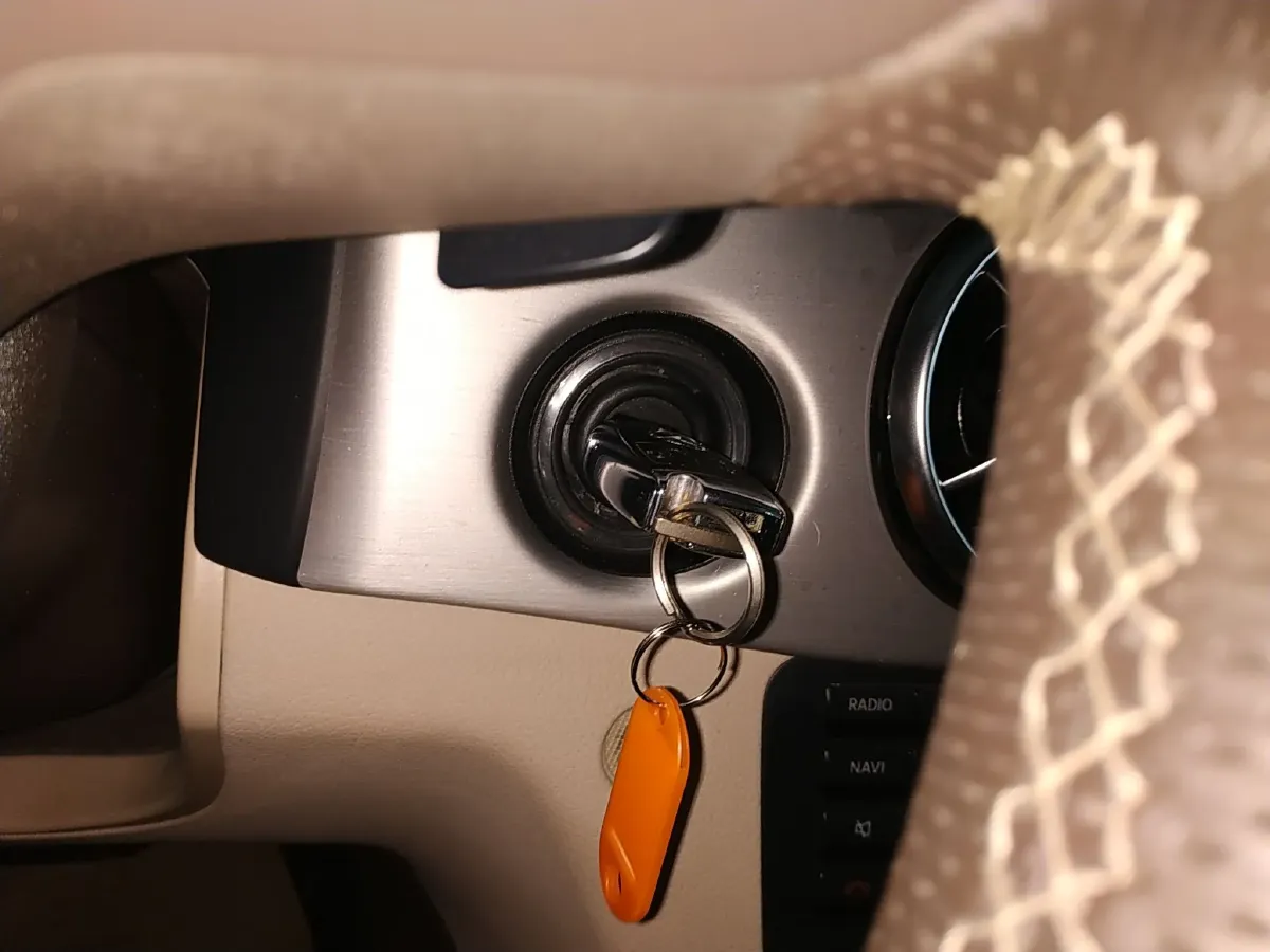 2013 Mercedes-Benz GLK Class 3.0L 245HP V6 7AT,autocango,china used car exporter,china ev exporter,chinese used car exporter,chinese used ev exporter