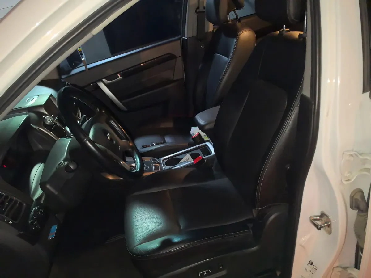 2014 Chevrolet Captiva 2.4L 167HP L4 6AT,autocango,china used car exporter,china ev exporter,chinese used car exporter,chinese used ev exporter