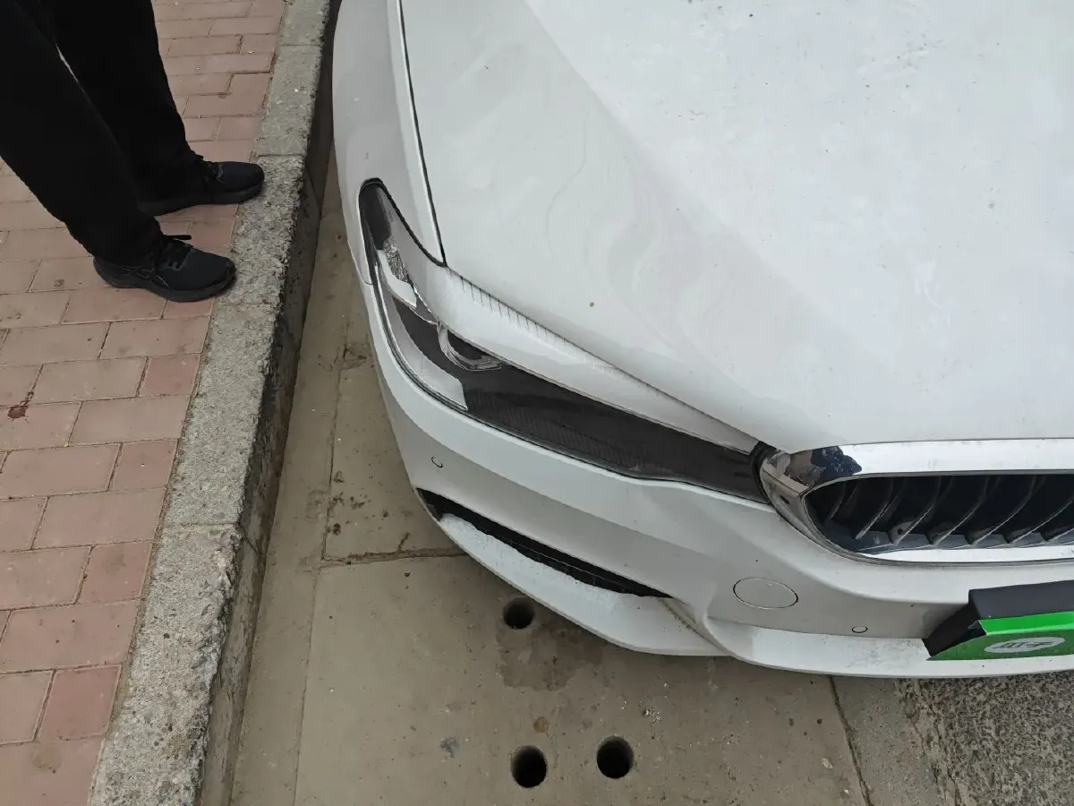 2019 BMW 5 Series 2.0T 252HP L4 8AT,autocango,china used car exporter,china ev exporter,chinese used car exporter,chinese used ev exporter