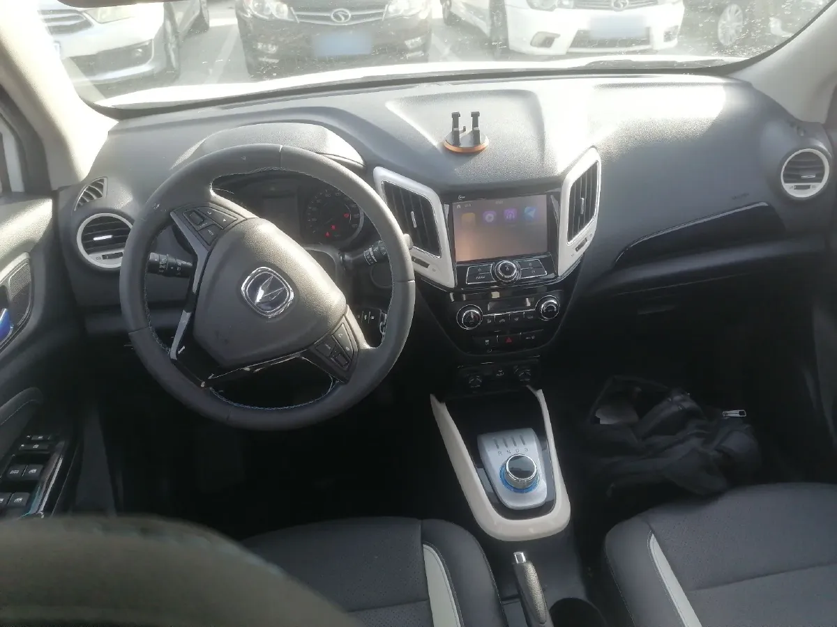 2018 ChangAn CS15 EV BEV 42.92KWH,autocango,china used car exporter,china ev exporter,chinese used car exporter,chinese used ev exporter